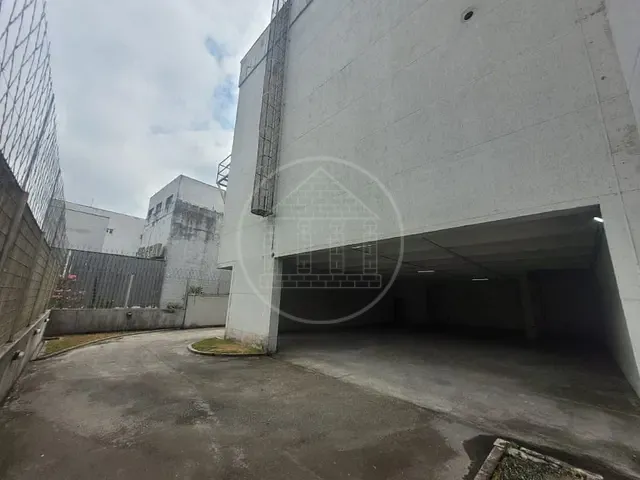 Prédio com 900m², à venda ou para alugar, no bairro Parque Brasil em São Paulo
