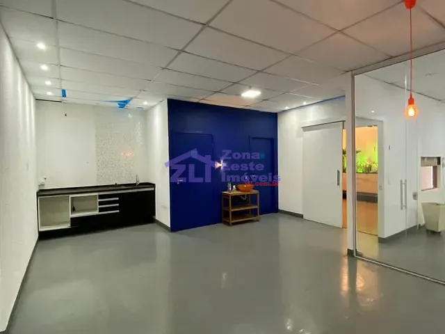 Prédio à venda ou para alugar, no bairro Vila Santa Clara em São Paulo