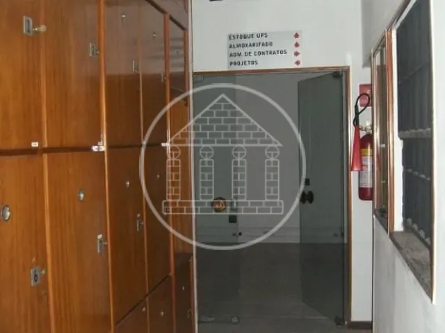 Prédio com 300m², à venda, no bairro Presidente Altino em Osasco