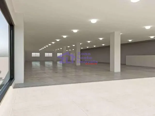 Prédio com 600m², para alugar, no bairro Vila Regente Feijó em São Paulo