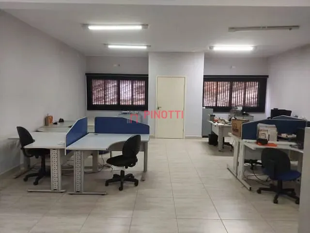Prédio para alugar, no bairro Vila Santa Terezinha em São Bernardo do Campo