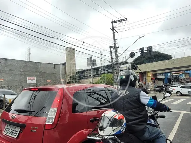 Prédio com 1000m², para alugar, no bairro Jardim Colonial em São Paulo