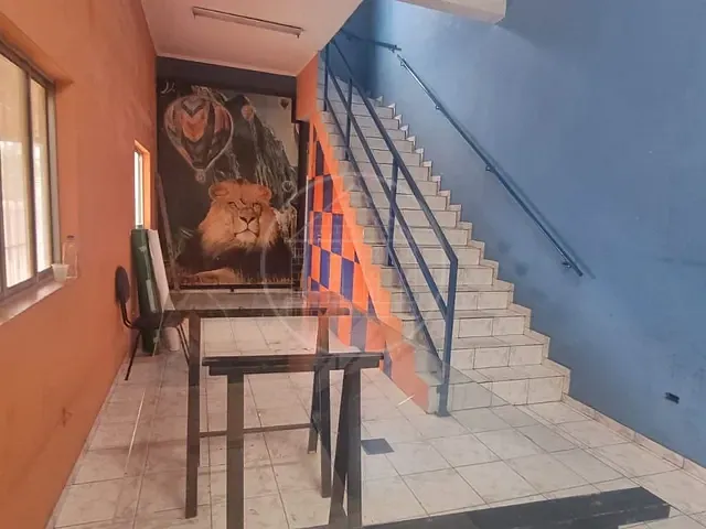 Prédio com 125m², para alugar, no bairro Parque Residencial Cocaia em São Paulo