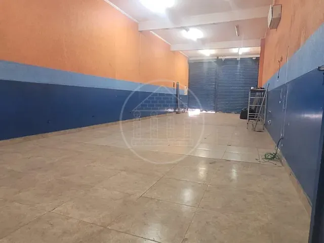 Prédio com 125m², para alugar, no bairro Parque Residencial Cocaia em São Paulo