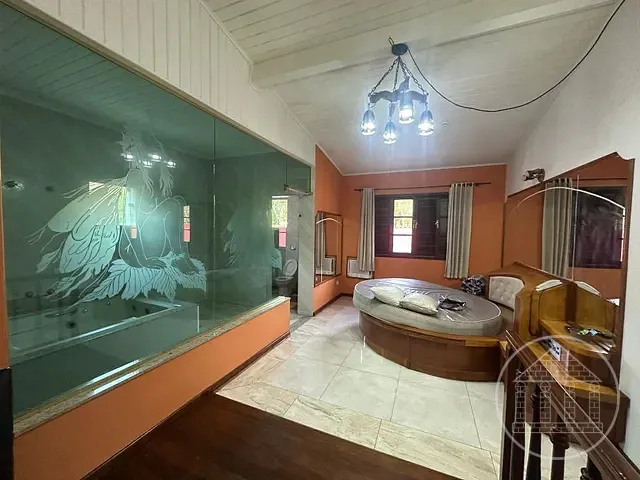 Prédio com 12000m², à venda, no bairro Parelheiros em São Paulo