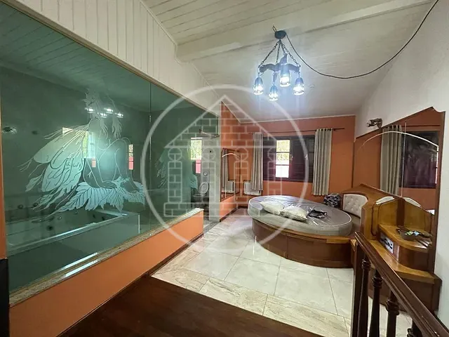 Prédio com 12000m², à venda, no bairro Parelheiros em São Paulo