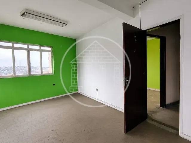 Prédio com 667m², à venda, no bairro Jardim São Luís em São Paulo