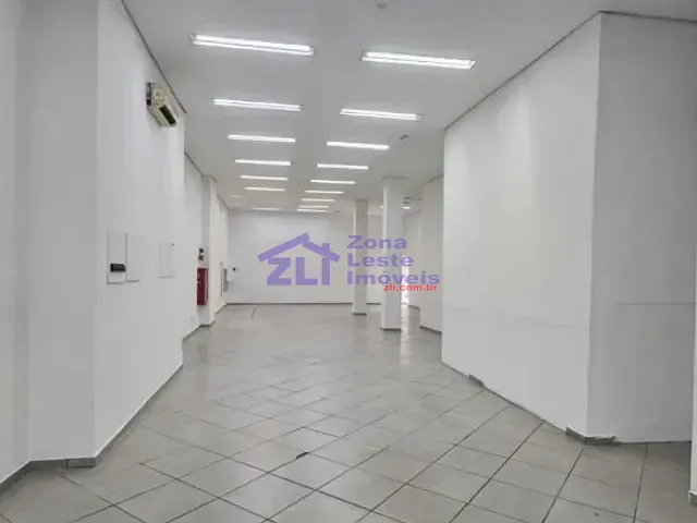 Prédio com 858m², para alugar, no bairro Tatuapé em São Paulo