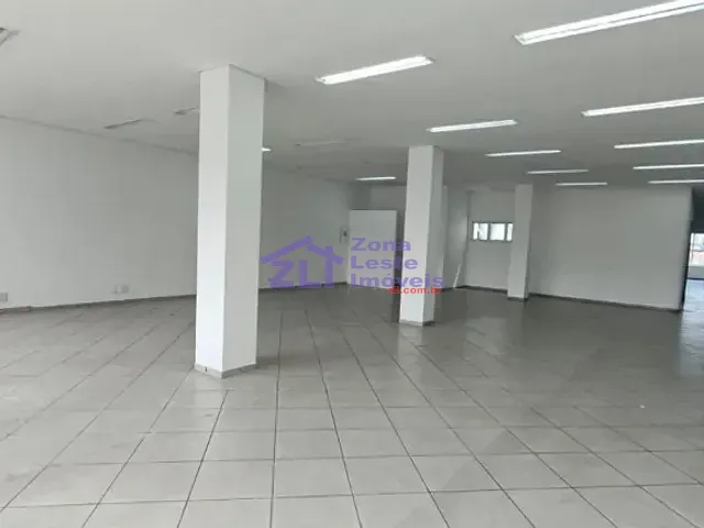 Prédio com 858m², para alugar, no bairro Tatuapé em São Paulo