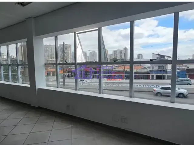Prédio com 858m², para alugar, no bairro Tatuapé em São Paulo