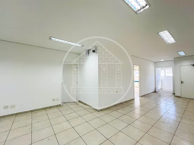 Prédio com 549m², para alugar, no bairro Jardim Marajoara em São Paulo