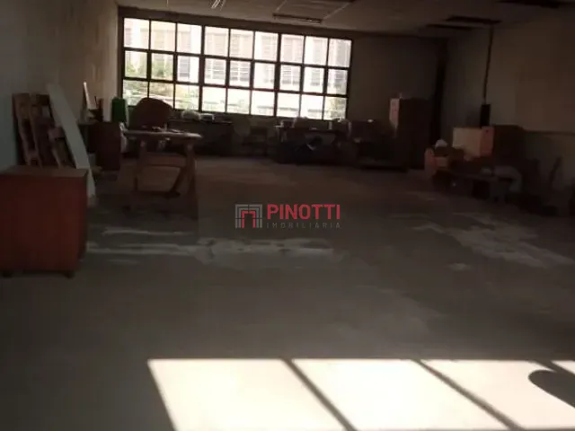 Prédio à venda ou para alugar, no bairro Rudge Ramos em São Bernardo do Campo