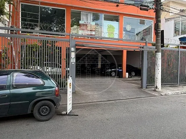 Prédio com 450m², à venda, no bairro Vila Sofia em São Paulo