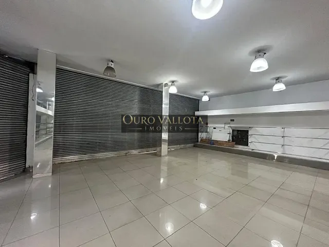 Prédio com 686m², para alugar, no bairro Pari em São Paulo