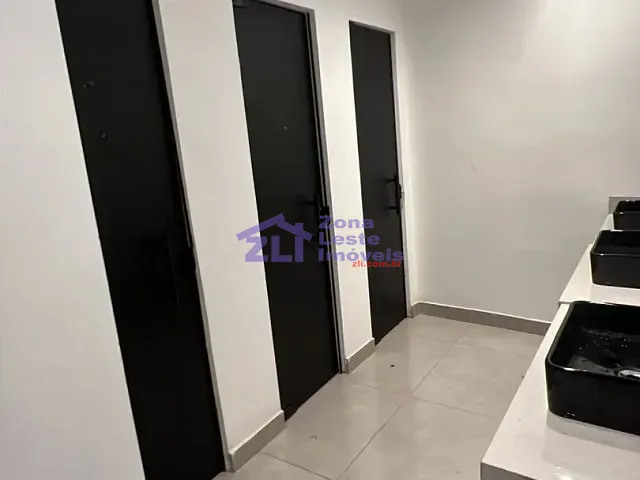 Prédio para alugar, no bairro Itaquera em São Paulo
