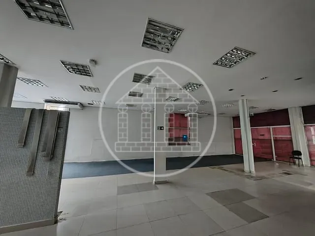 Prédio com 1157m², para alugar, no bairro Cidade Dutra em São Paulo