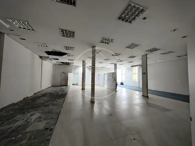 Prédio com 1157m², para alugar, no bairro Cidade Dutra em São Paulo