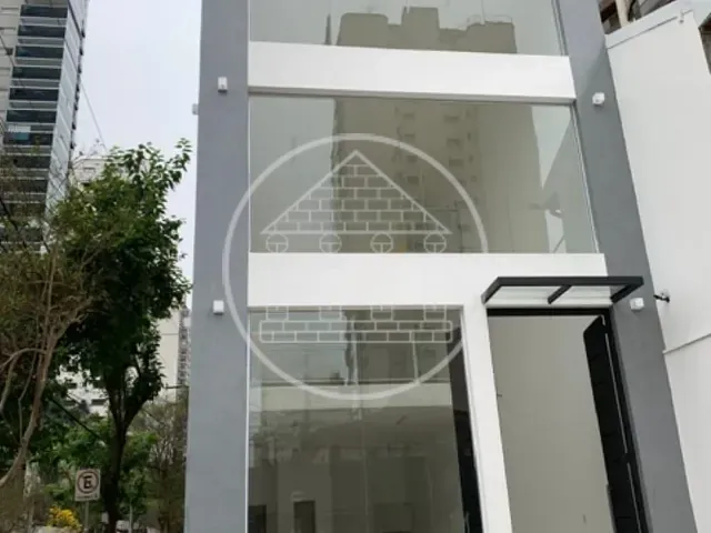 Prédio com 328m², para alugar, no bairro Indianópolis em São Paulo