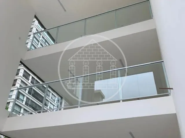 Prédio com 328m², para alugar, no bairro Indianópolis em São Paulo