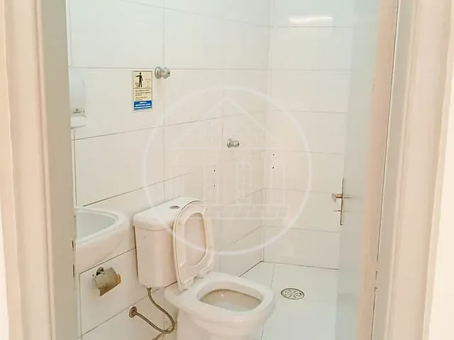 Prédio com 730m², para alugar, no bairro Santa Terezinha em Santo André