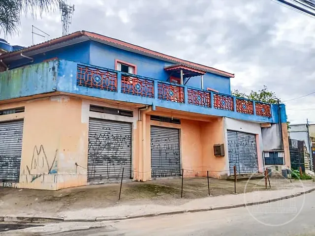Prédio com 340m², à venda, no bairro Parelheiros em São Paulo