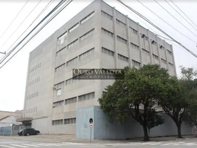 Prédio com 9313m², à venda, no bairro Brás em São Paulo