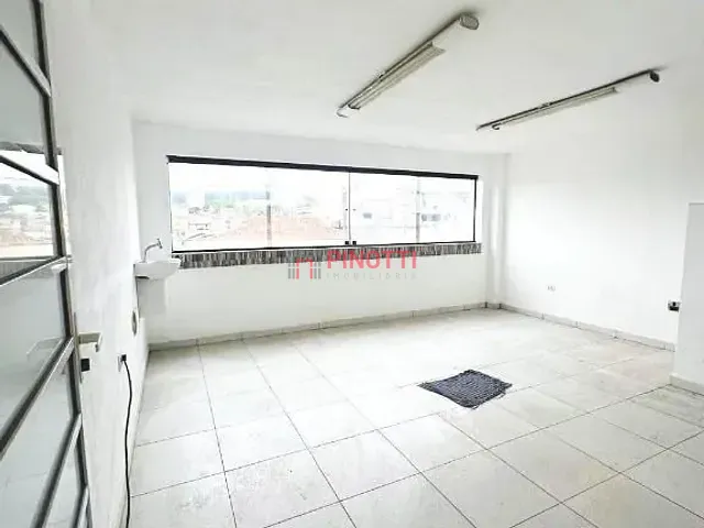 Prédio à venda, no bairro Vila São Leopoldo em São Bernardo do Campo