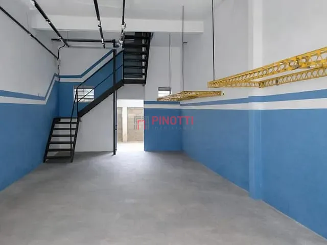 Prédio à venda, no bairro Vila São Leopoldo em São Bernardo do Campo