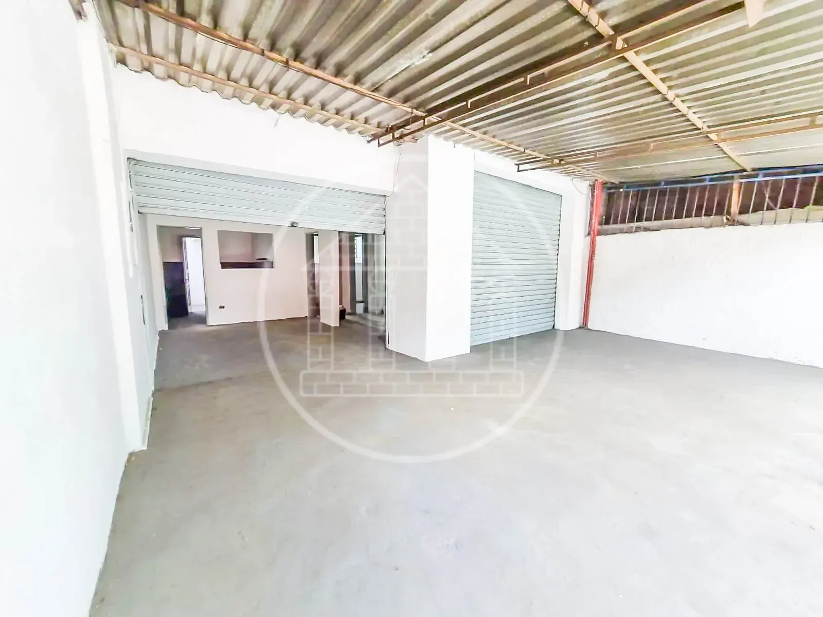 Prédio Inteiro, 100 m² - Foto 1
