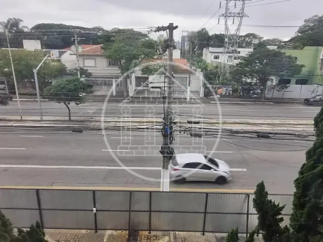 Prédio com 1021m², para alugar, no bairro Indianópolis em São Paulo