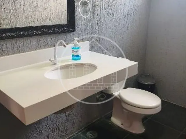Prédio com 270m², à venda, no bairro Cidade Dutra em São Paulo