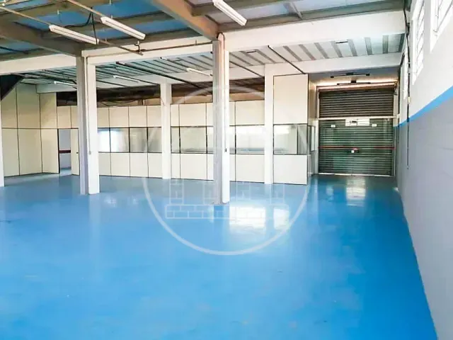 Prédio com 1000m², à venda, no bairro Vila da Paz em São Paulo