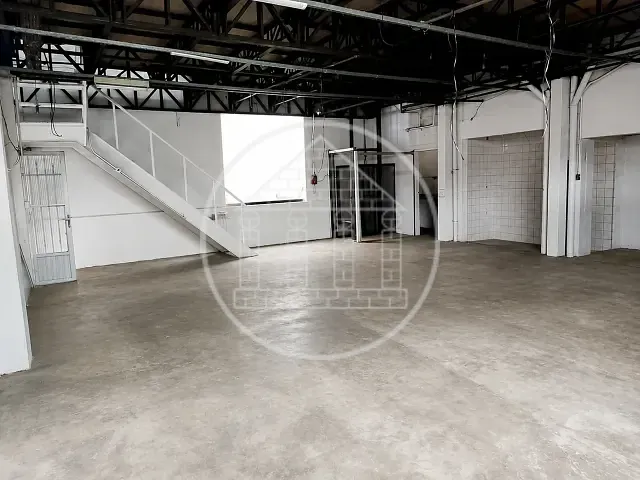 Prédio com 270m², à venda ou para alugar, no bairro Vila Socorro em São Paulo