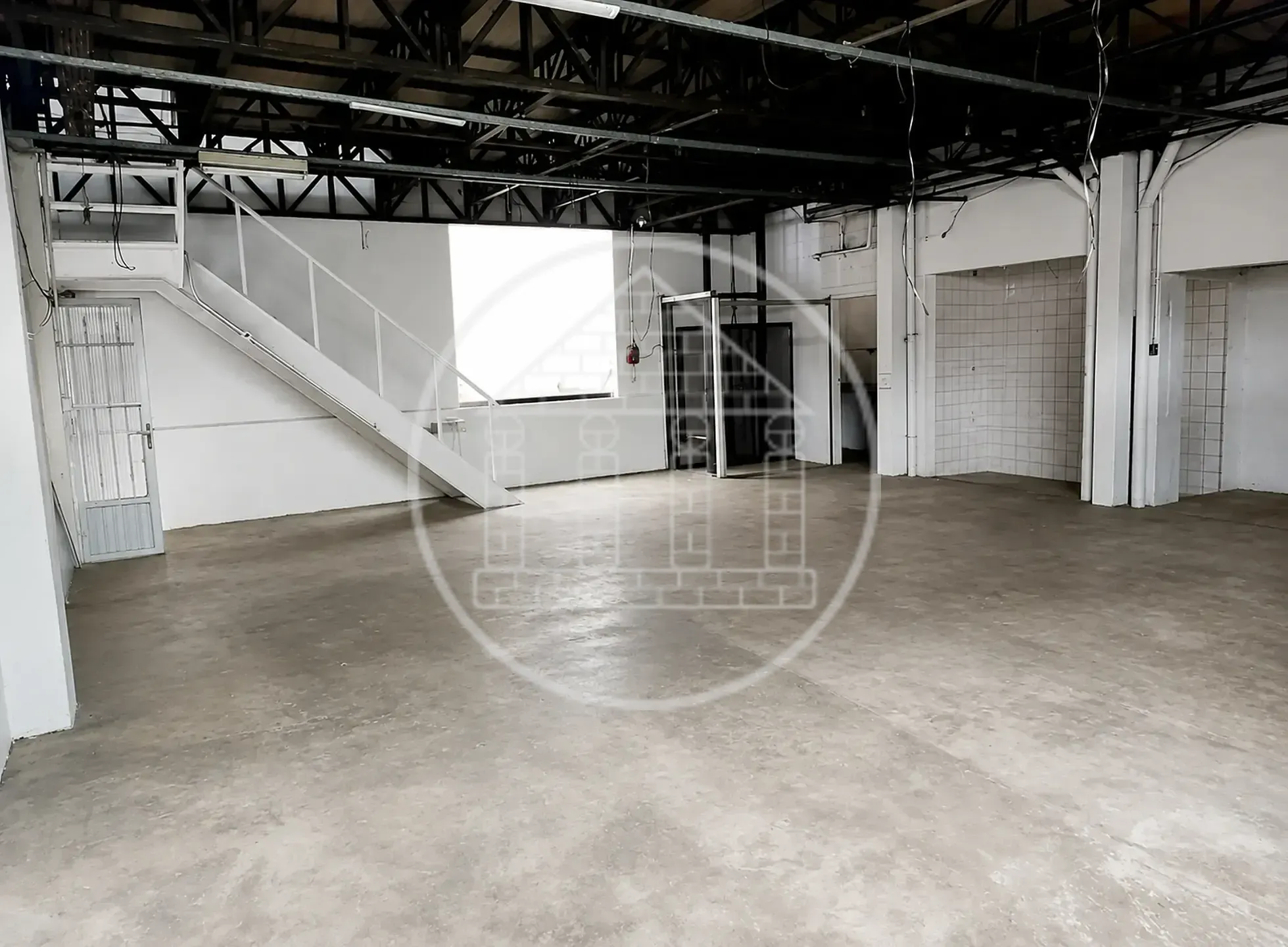 Prédio Inteiro, 320 m² - Foto 1