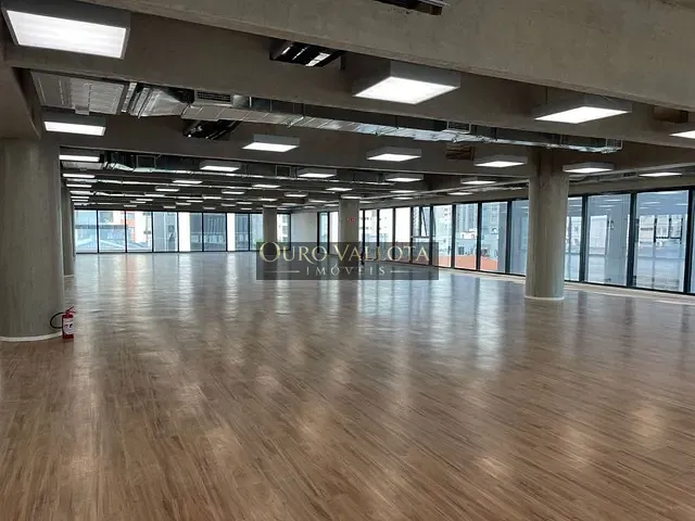 Prédio com 4660m², para alugar, no bairro Pinheiros em São Paulo