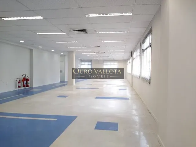 Prédio com 3535m², para alugar, no bairro Parque Industrial Tomas Edson em São Paulo