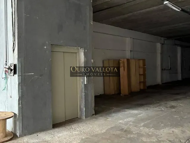 Prédio com 1650m², para alugar, no bairro Vila Bertioga em São Paulo