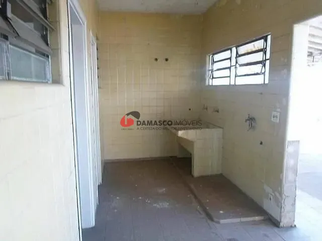 Prédio com 1000m², para alugar, no bairro Fundação em São Caetano do Sul