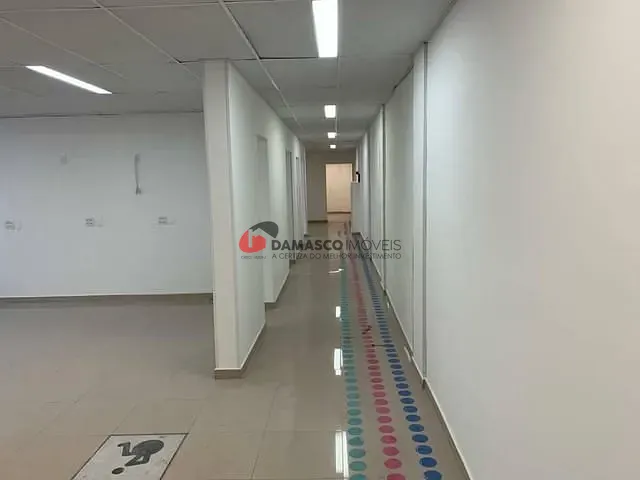 Prédio com 1300m², à venda, no bairro Santo Antônio em São Caetano do Sul