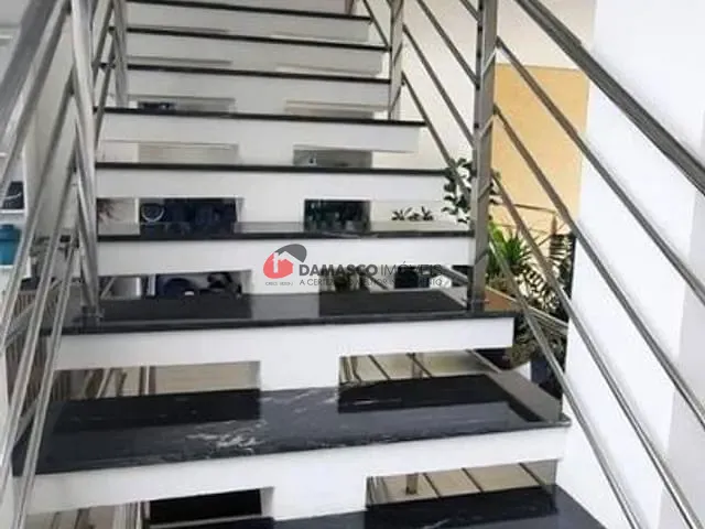 Prédio com 430m², para alugar, no bairro Santa Paula em São Caetano do Sul