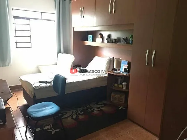 Prédio com 380m² 3 quartos e 1 banheiro, à venda, no bairro Santo Antônio em São Caetano do Sul