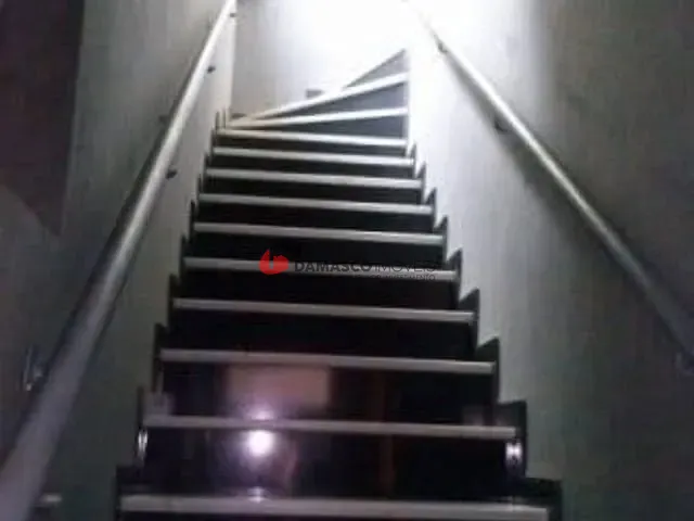 Prédio com 360m², à venda, no bairro Osvaldo Cruz em São Caetano do Sul