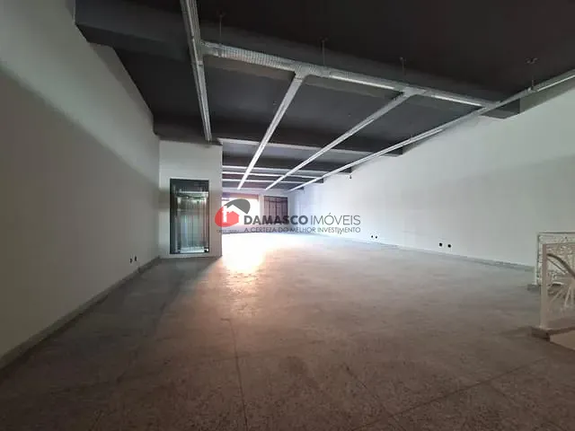 Prédio com 649m², para alugar, no bairro Osvaldo Cruz em São Caetano do Sul