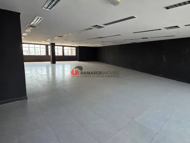 Prédio à venda, no bairro Parque das Nações em Santo André