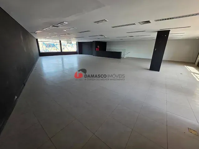 Prédio à venda, no bairro Parque das Nações em Santo André