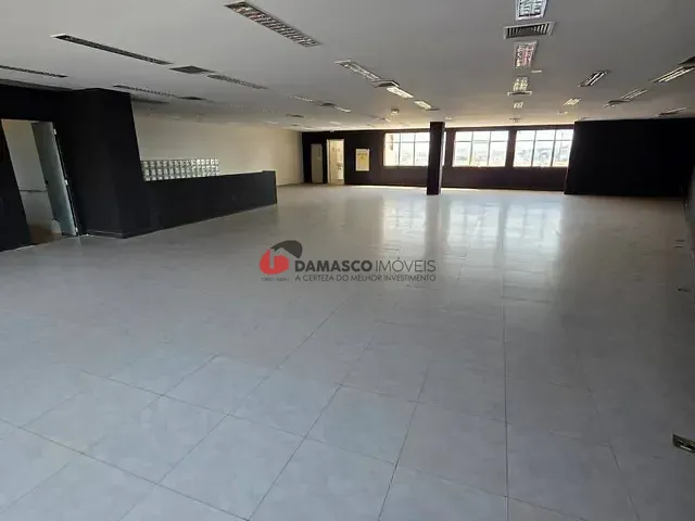 Prédio à venda, no bairro Parque das Nações em Santo André