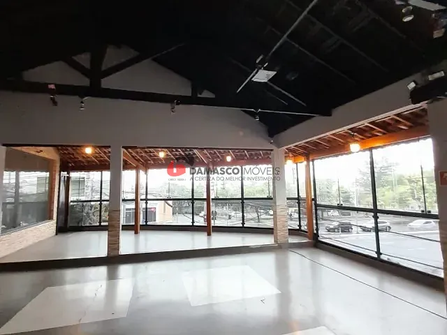 Prédio com 97m², para alugar, no bairro Santa Paula em São Caetano do Sul