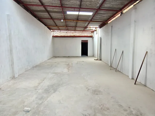 Ponto com 150m², para alugar, no bairro Luzia em Aracaju