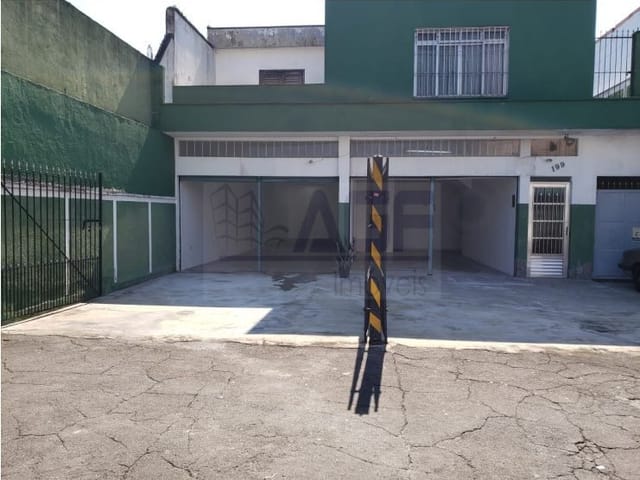 Ponto com 175m², para alugar, no bairro Jardim Miriam em São Paulo