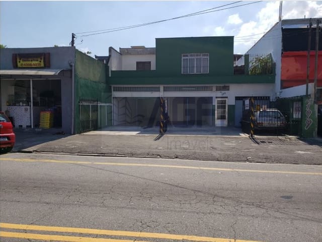Ponto com 175m², para alugar, no bairro Jardim Miriam em São Paulo